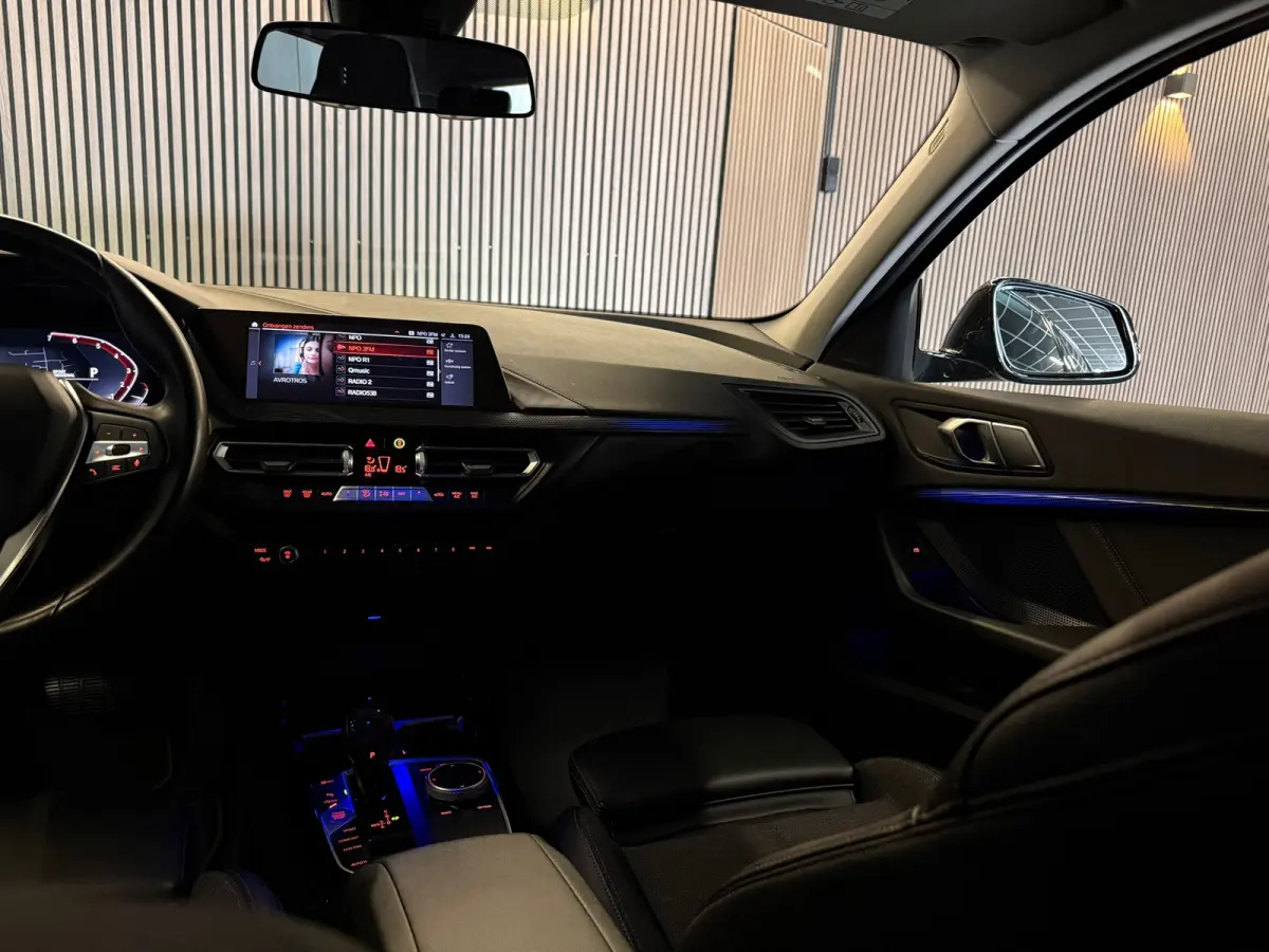 118i Executive Edition |Digtale Dash|Automaat|Apple Carplay|Keyless|Camera