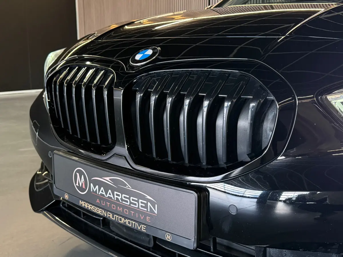 118i Executive Edition |Digtale Dash|Automaat|Apple Carplay|Keyless|Camera
