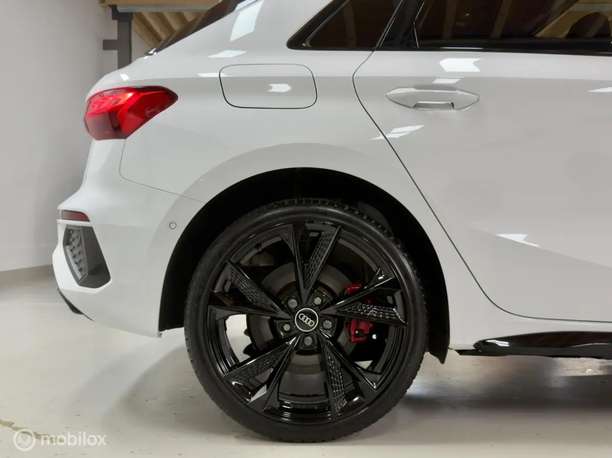 45 TFSI e S edition Competition | RS Seats | Pano | Stoelverwarming | 19" | Camera | S Onderstel | Black Optic | Virtual Cockpit Plus | Audi Pre Sense | Keyless | 245PK
