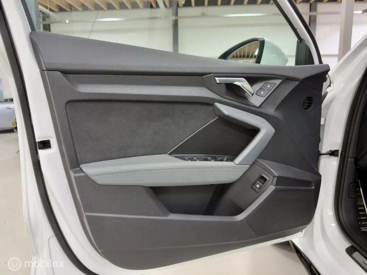 45 TFSI e S edition Competition | RS Seats | Pano | Stoelverwarming | 19" | Camera | S Onderstel | Black Optic | Virtual Cockpit Plus | Audi Pre Sense | Keyless | 245PK