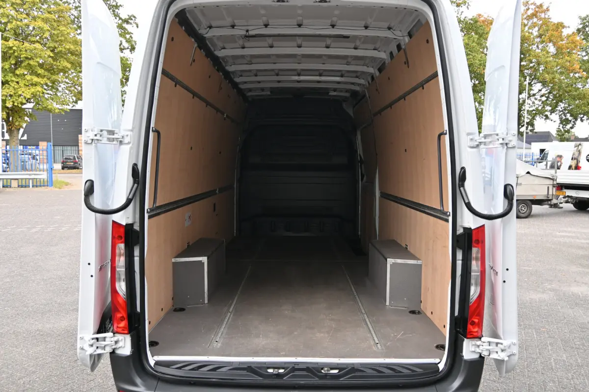 317 CDI L3H2 Pro LED, Navigatie met camera, 270 Graden deuren