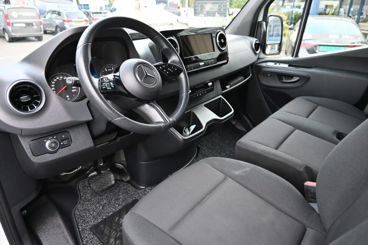 317 CDI L3H2 Pro LED, Navigatie met camera, 270 Graden deuren