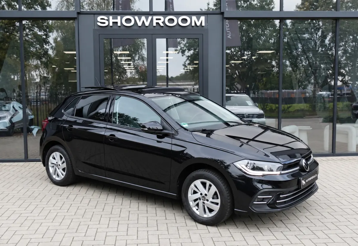 1.0 TSI Life PANO CARPLAY ACC VOL