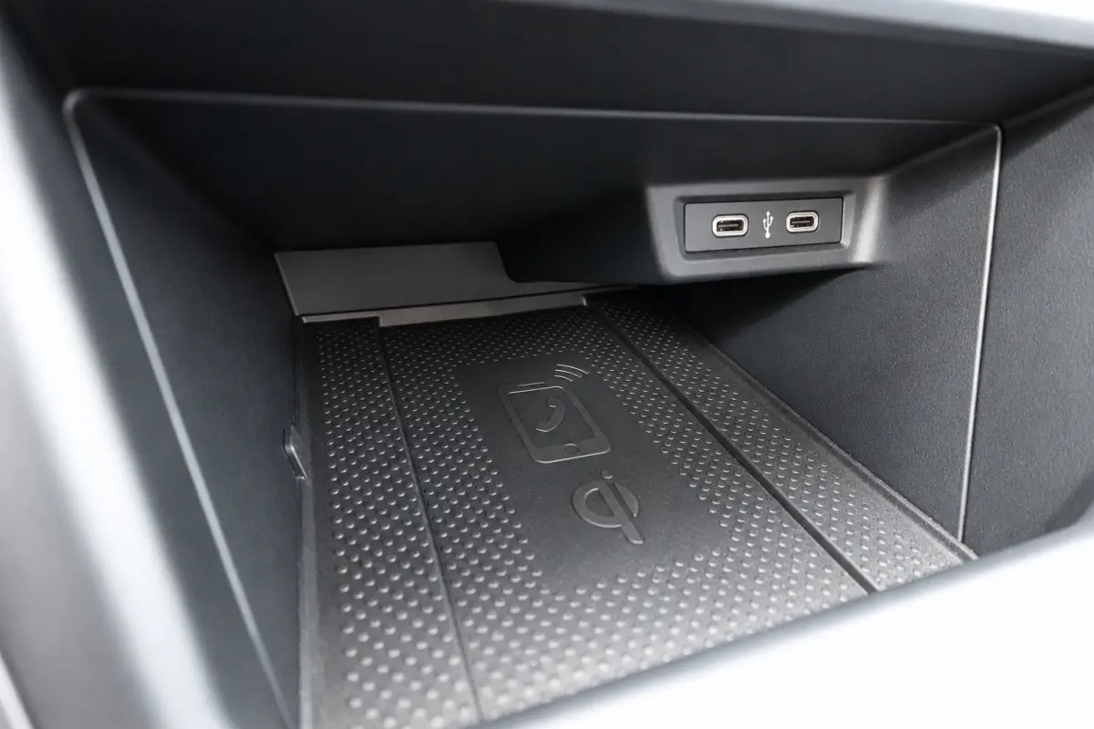 1.0 TSI Life PANO CARPLAY ACC VOL