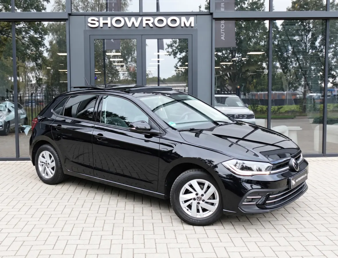1.0 TSI Life PANO CARPLAY ACC VOL