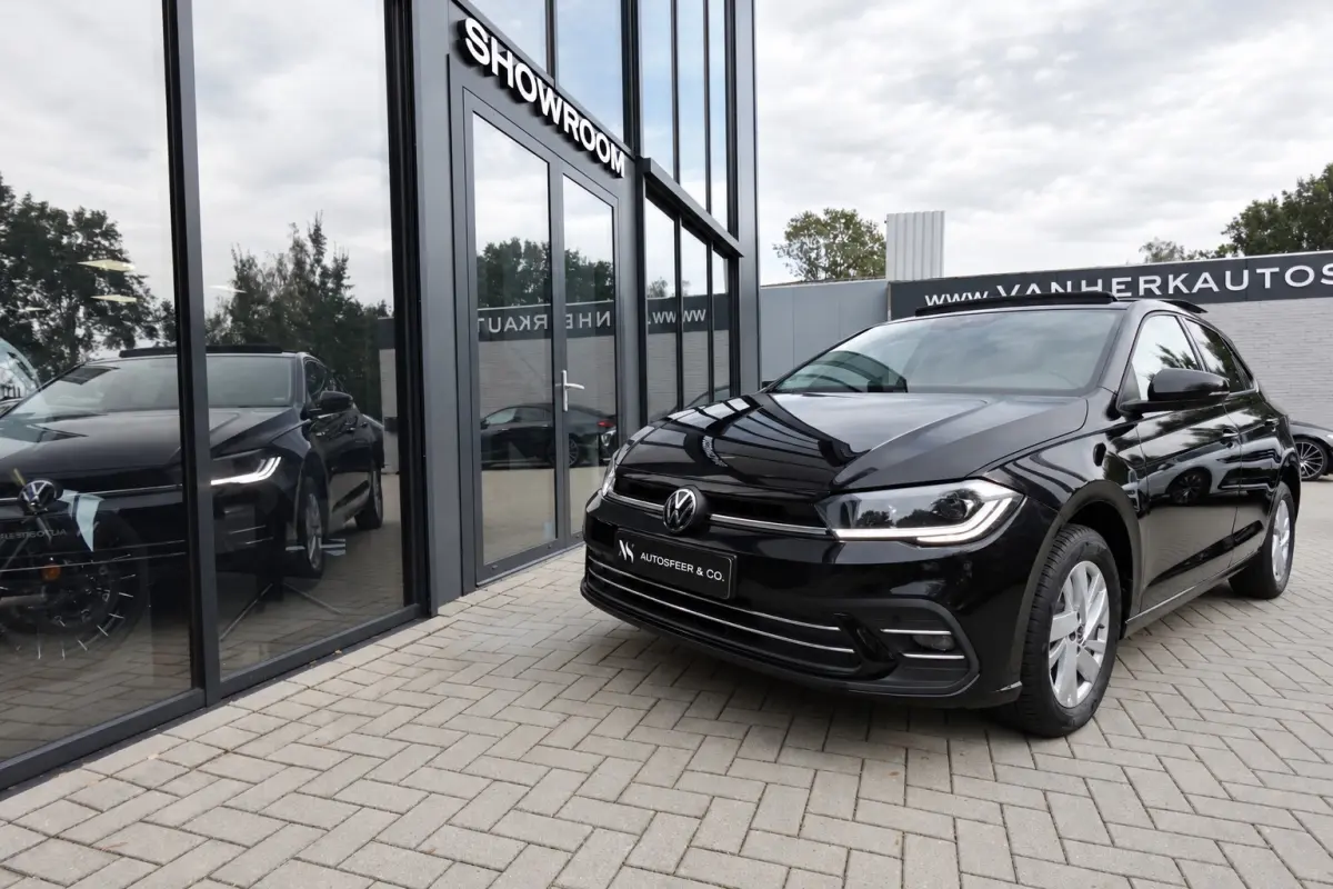 1.0 TSI Life PANO CARPLAY ACC VOL