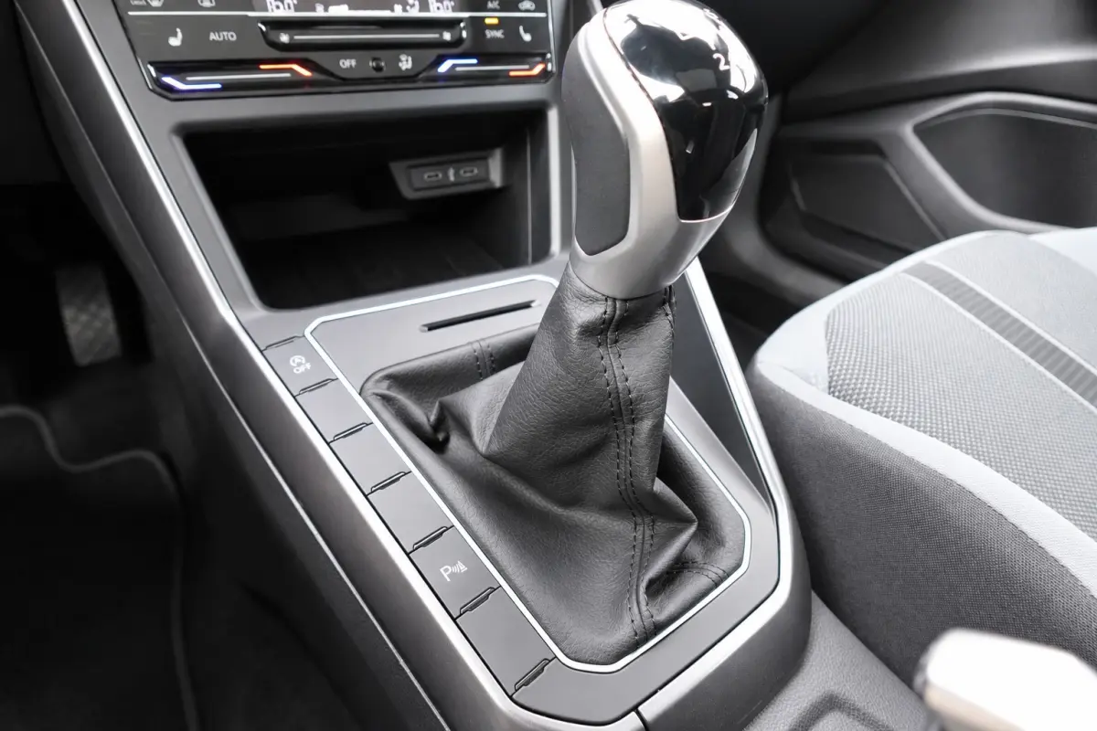 1.0 TSI Life PANO CARPLAY ACC VOL