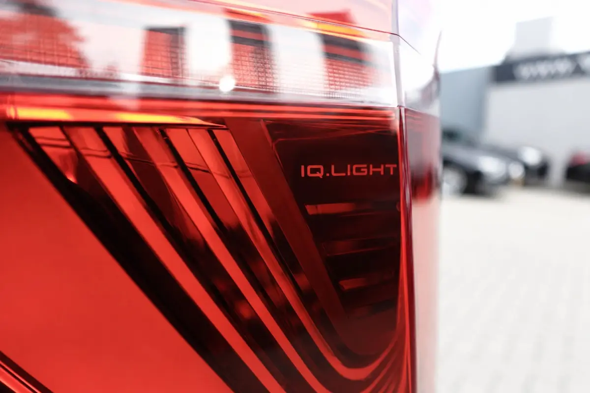 1.0 TSI Life PANO CARPLAY ACC VOL