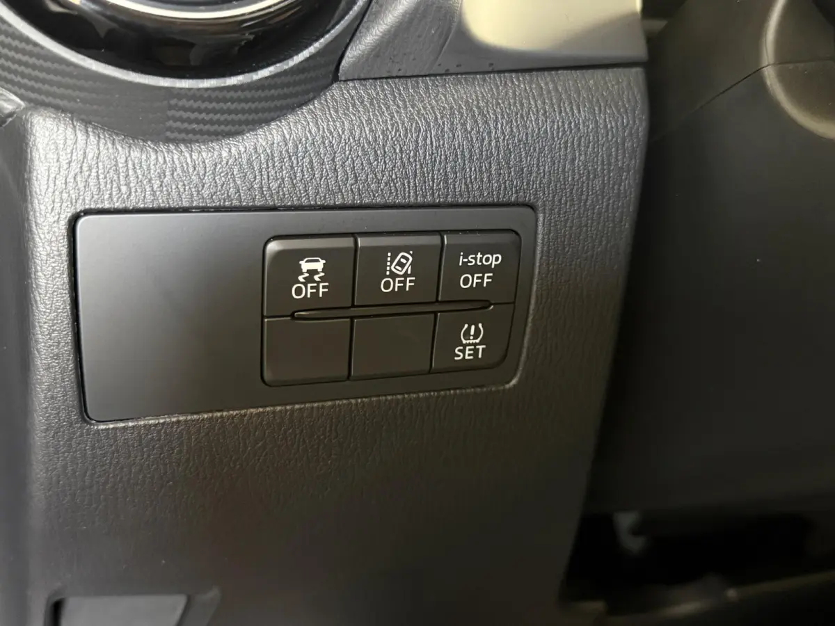 1.5 Skyactiv-G GT-M | CAMERA | STOELVERW | 1e EIG