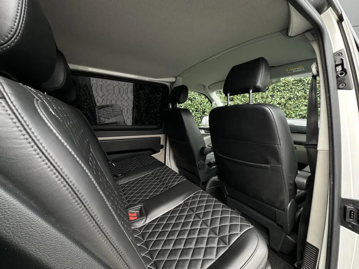 2.0 TDI L2H1 DC 4Motion Highline, DUBBEL CABINE, STANDKACHEL, LEDER, NAVI, ADAPT CRUISE CONTROL, CLIMATE CONTROL, STOELVERWARMING, TREKHAAK, LED KOPLAMPEN, PDC, DAB, SIDE-BARS, LICHTMETAAL 1