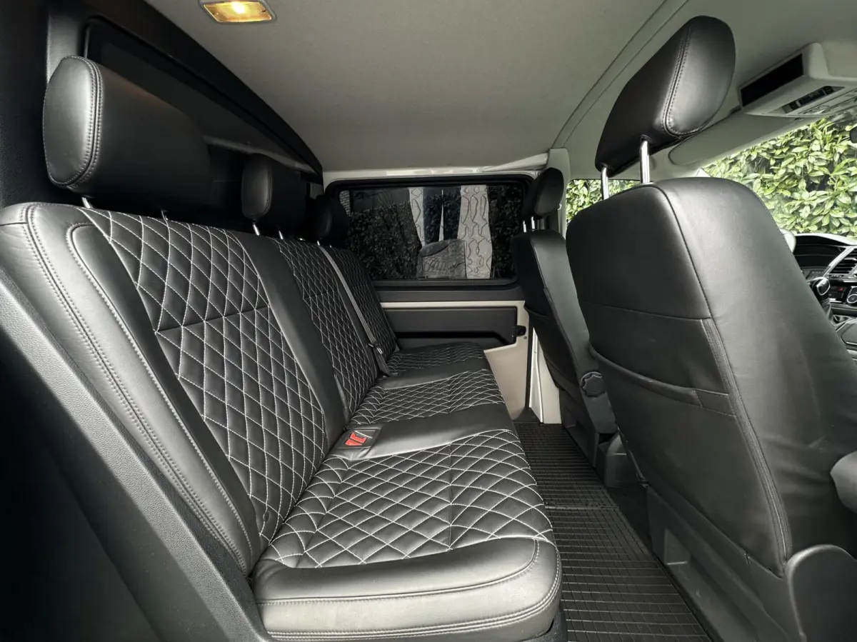 2.0 TDI L2H1 DC 4Motion Highline, DUBBEL CABINE, STANDKACHEL, LEDER, NAVI, ADAPT CRUISE CONTROL, CLIMATE CONTROL, STOELVERWARMING, TREKHAAK, LED KOPLAMPEN, PDC, DAB, SIDE-BARS, LICHTMETAAL 1