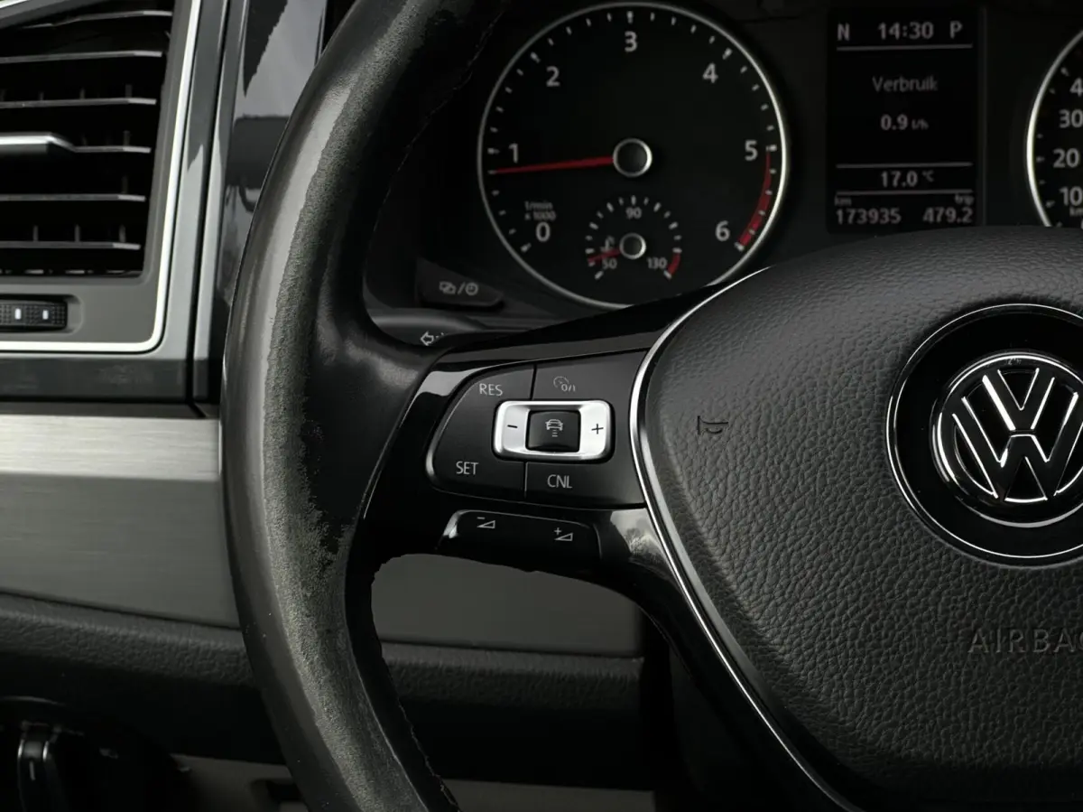 2.0 TDI L2H1 DC 4Motion Highline, DUBBEL CABINE, STANDKACHEL, LEDER, NAVI, ADAPT CRUISE CONTROL, CLIMATE CONTROL, STOELVERWARMING, TREKHAAK, LED KOPLAMPEN, PDC, DAB, SIDE-BARS, LICHTMETAAL 1