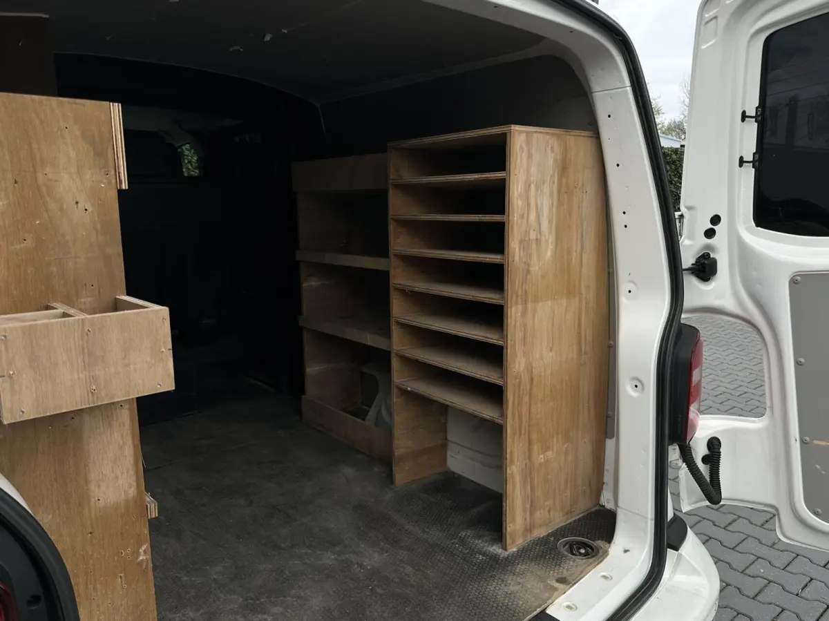 2.0 TDI L2H1 DC 4Motion Highline, DUBBEL CABINE, STANDKACHEL, LEDER, NAVI, ADAPT CRUISE CONTROL, CLIMATE CONTROL, STOELVERWARMING, TREKHAAK, LED KOPLAMPEN, PDC, DAB, SIDE-BARS, LICHTMETAAL 1