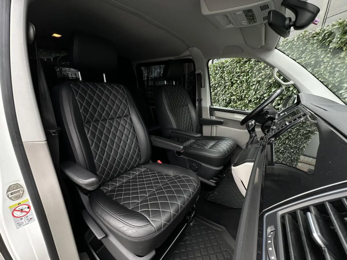 2.0 TDI L2H1 DC 4Motion Highline, DUBBEL CABINE, STANDKACHEL, LEDER, NAVI, ADAPT CRUISE CONTROL, CLIMATE CONTROL, STOELVERWARMING, TREKHAAK, LED KOPLAMPEN, PDC, DAB, SIDE-BARS, LICHTMETAAL 1