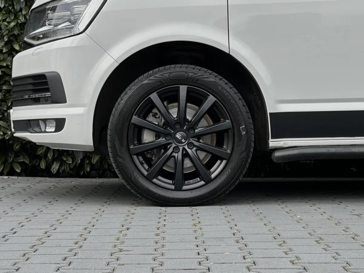 2.0 TDI L2H1 DC 4Motion Highline, DUBBEL CABINE, STANDKACHEL, LEDER, NAVI, ADAPT CRUISE CONTROL, CLIMATE CONTROL, STOELVERWARMING, TREKHAAK, LED KOPLAMPEN, PDC, DAB, SIDE-BARS, LICHTMETAAL 1