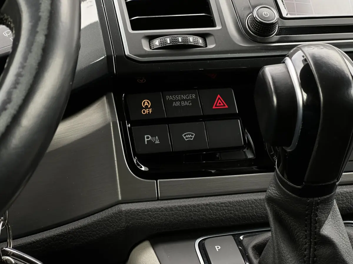 2.0 TDI L2H1 DC 4Motion Highline, DUBBEL CABINE, STANDKACHEL, LEDER, NAVI, ADAPT CRUISE CONTROL, CLIMATE CONTROL, STOELVERWARMING, TREKHAAK, LED KOPLAMPEN, PDC, DAB, SIDE-BARS, LICHTMETAAL 1