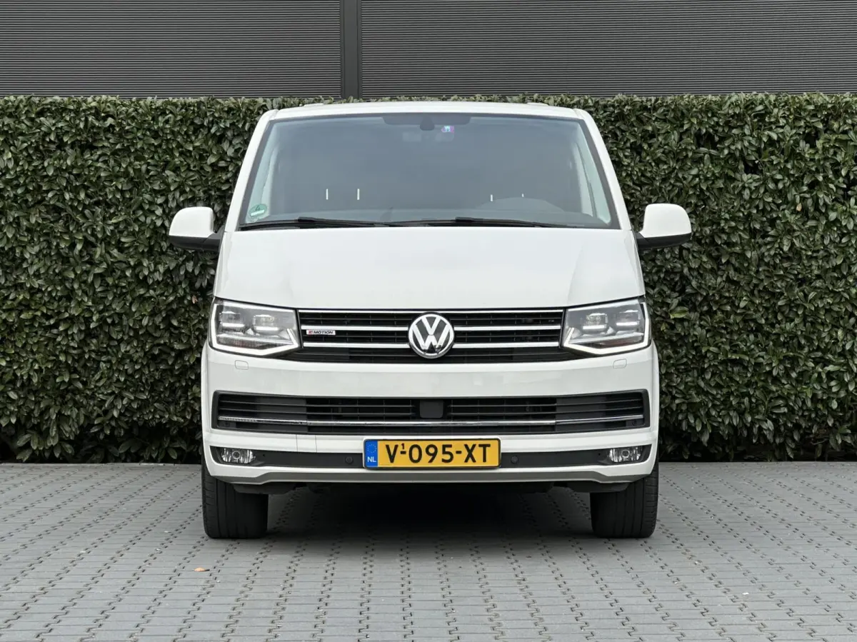 2.0 TDI L2H1 DC 4Motion Highline, DUBBEL CABINE, STANDKACHEL, LEDER, NAVI, ADAPT CRUISE CONTROL, CLIMATE CONTROL, STOELVERWARMING, TREKHAAK, LED KOPLAMPEN, PDC, DAB, SIDE-BARS, LICHTMETAAL 1