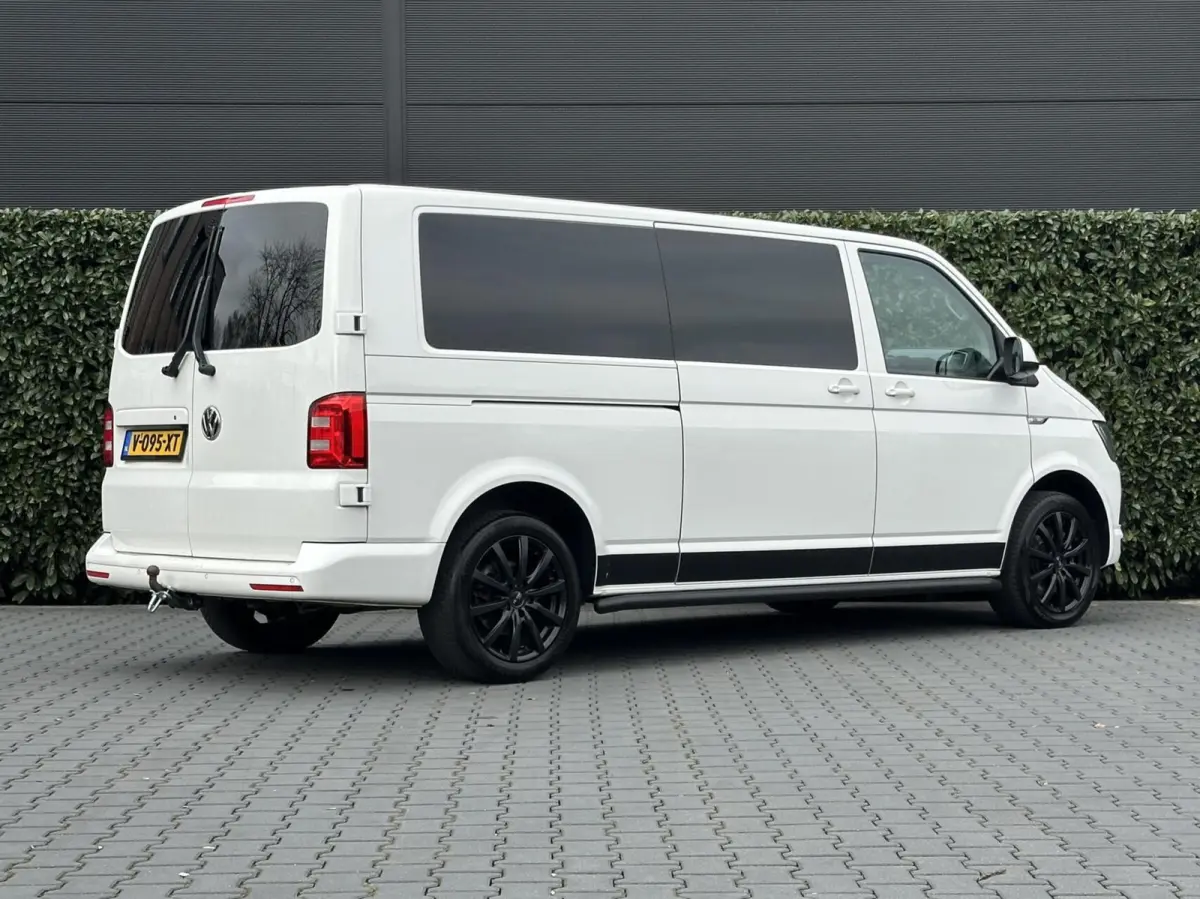 2.0 TDI L2H1 DC 4Motion Highline, DUBBEL CABINE, STANDKACHEL, LEDER, NAVI, ADAPT CRUISE CONTROL, CLIMATE CONTROL, STOELVERWARMING, TREKHAAK, LED KOPLAMPEN, PDC, DAB, SIDE-BARS, LICHTMETAAL 1