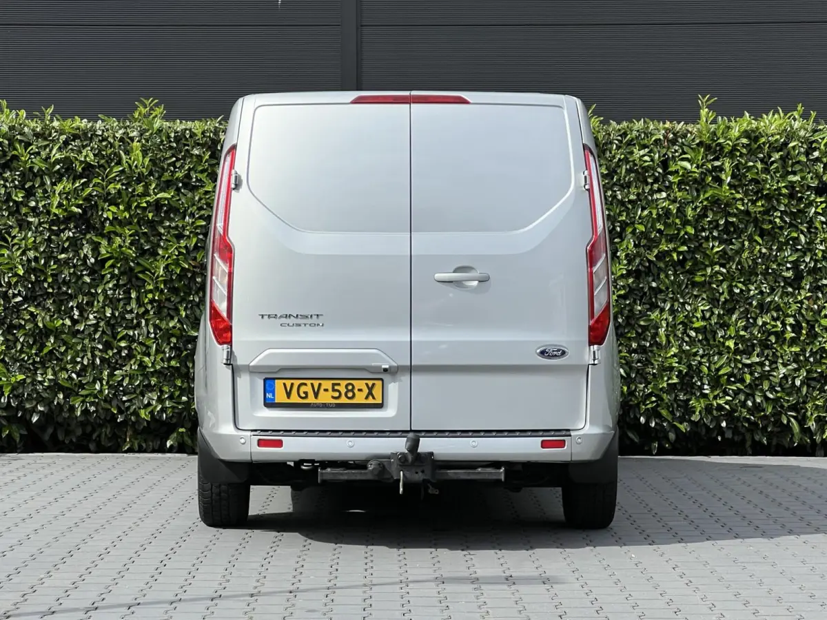 300 2.0 TDCI L1H1 Limited DC, DUBBEL CABINE, AIRCO, NAVIGATIE, CRUISE CONTROL, CAMERA, DUBBELE SCHUIFDEUR