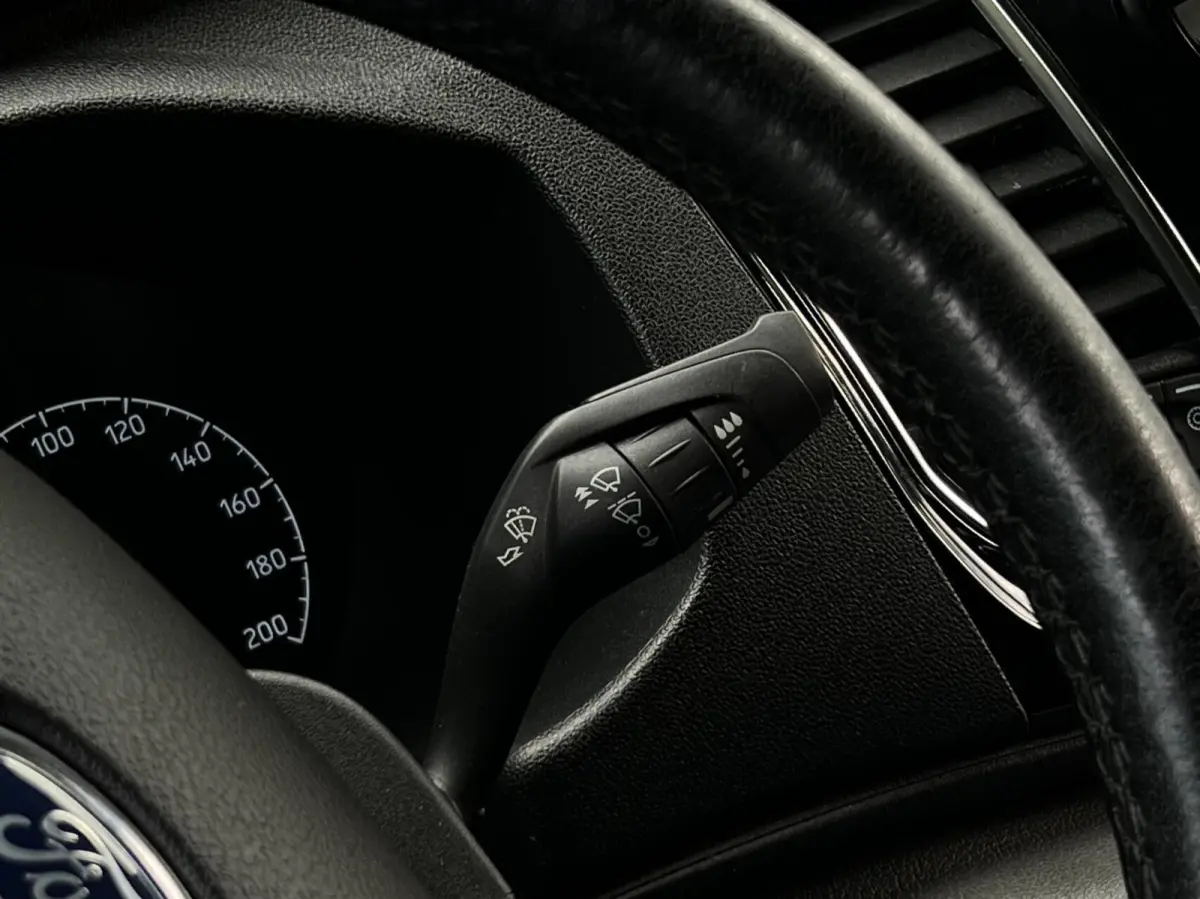 300 2.0 TDCI L1H1 Limited DC, DUBBEL CABINE, AIRCO, NAVIGATIE, CRUISE CONTROL, CAMERA, DUBBELE SCHUIFDEUR