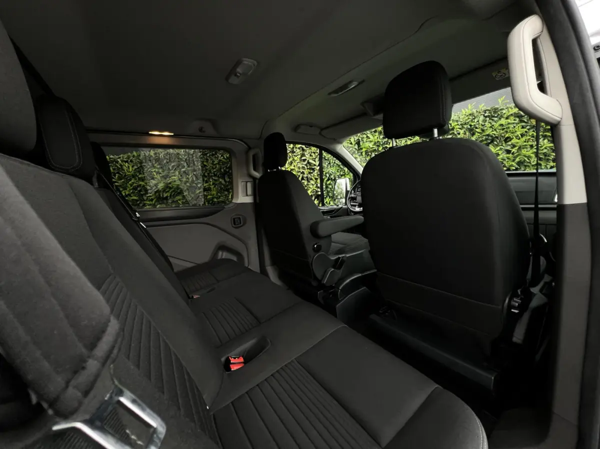 300 2.0 TDCI L1H1 Limited DC, DUBBEL CABINE, AIRCO, NAVIGATIE, CRUISE CONTROL, CAMERA, DUBBELE SCHUIFDEUR