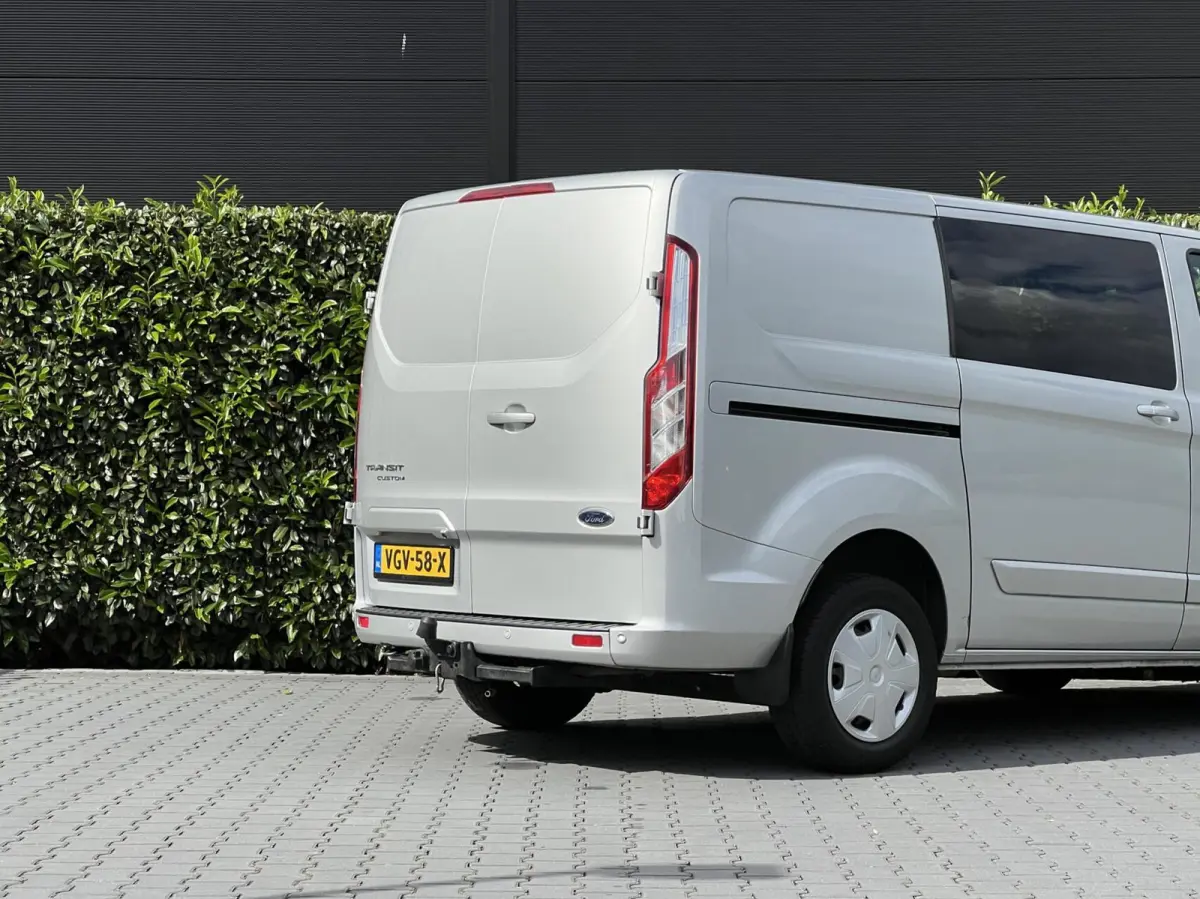 300 2.0 TDCI L1H1 Limited DC, DUBBEL CABINE, AIRCO, NAVIGATIE, CRUISE CONTROL, CAMERA, DUBBELE SCHUIFDEUR