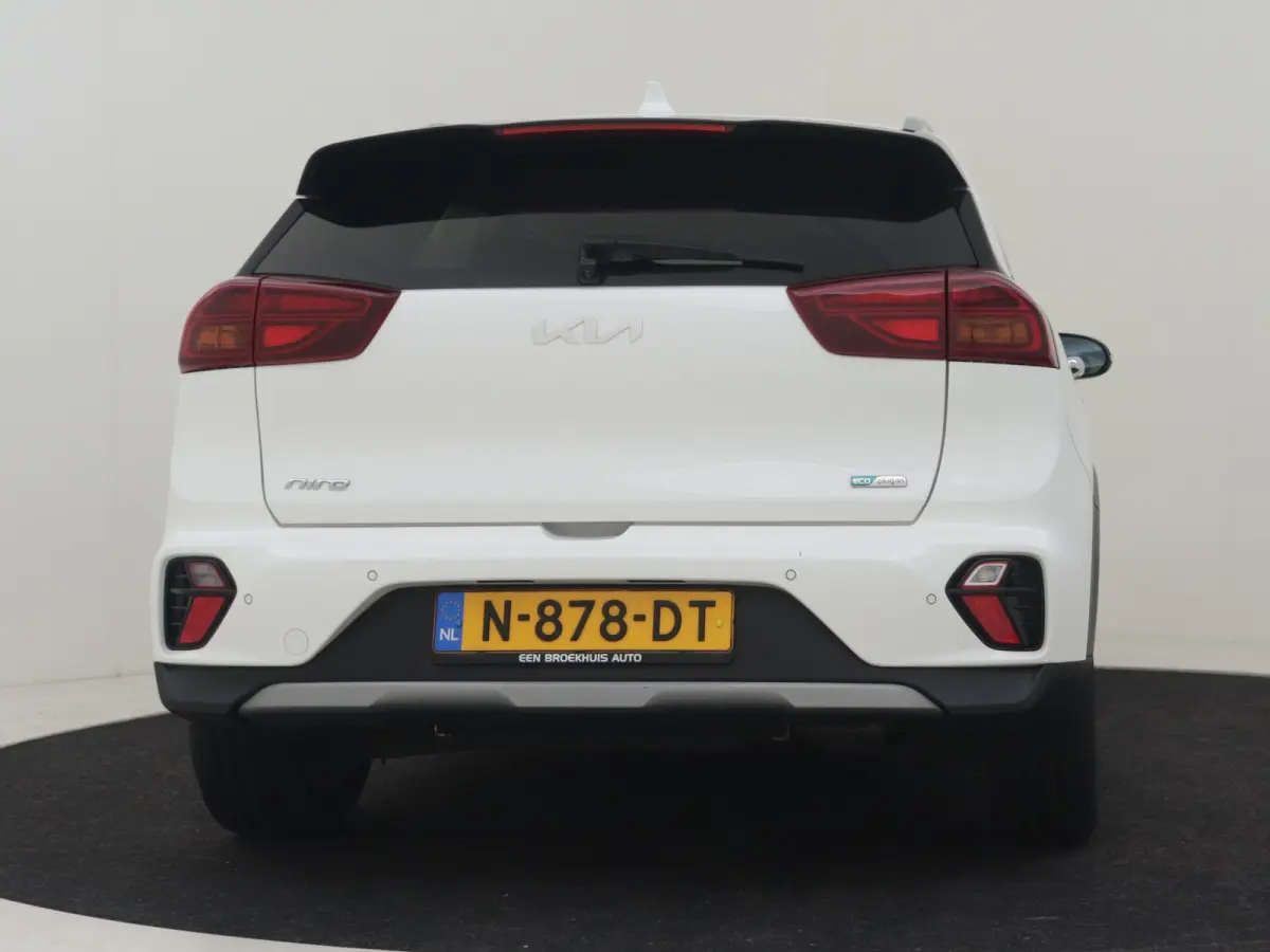 1.6 GDi PHEV DynamicPlusLine | Lederen bekleding | Achteruitrijcamera | Dodehoek detectie | Adaptive cruise | Navigatie | Stoel- en stuurverwarming | 16" LMV
