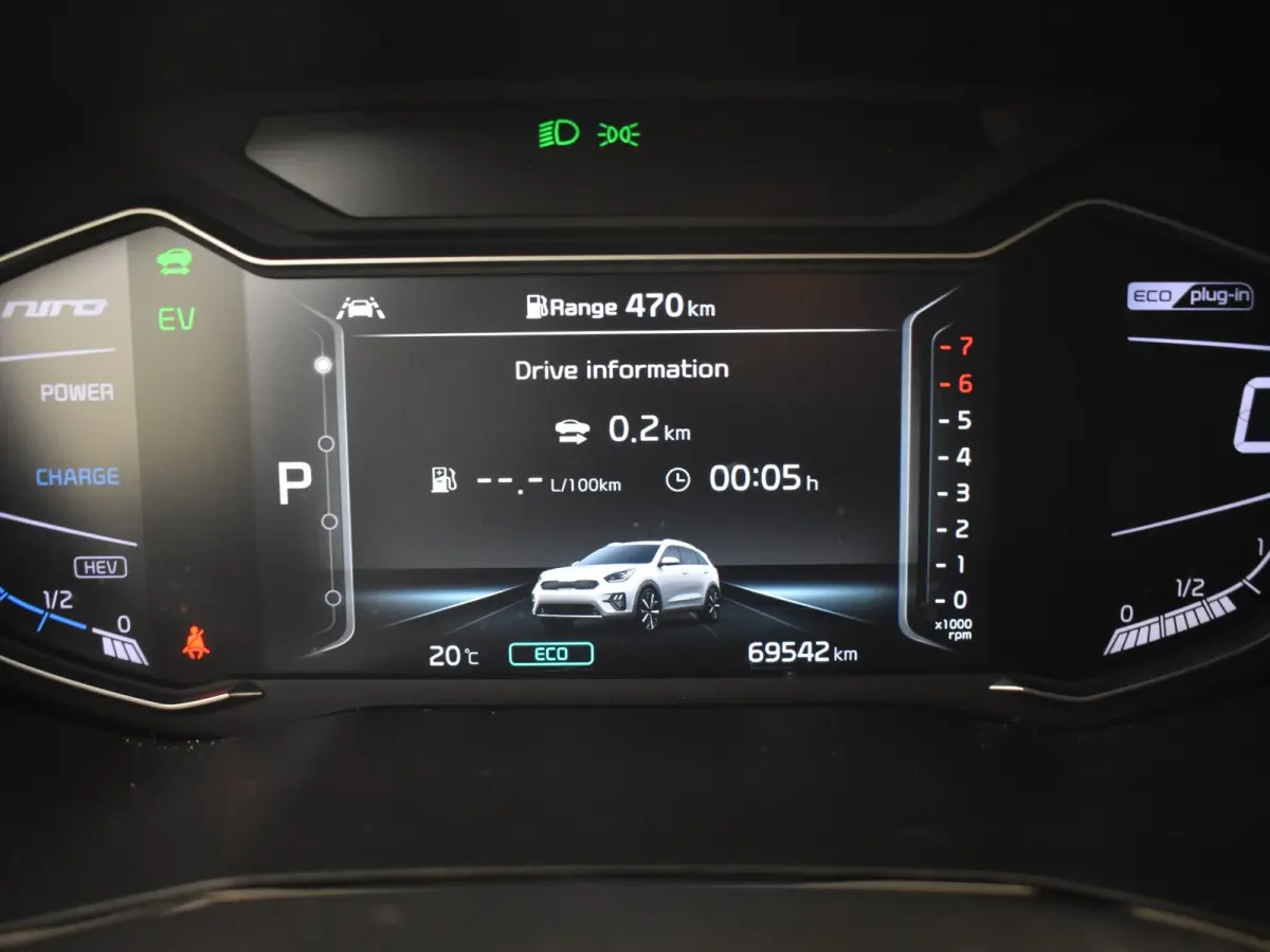 1.6 GDi PHEV DynamicPlusLine | Lederen bekleding | Achteruitrijcamera | Dodehoek detectie | Adaptive cruise | Navigatie | Stoel- en stuurverwarming | 16" LMV