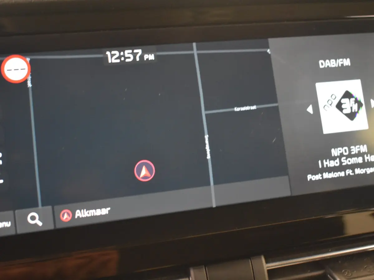 1.6 GDi PHEV DynamicPlusLine | Lederen bekleding | Achteruitrijcamera | Dodehoek detectie | Adaptive cruise | Navigatie | Stoel- en stuurverwarming | 16" LMV