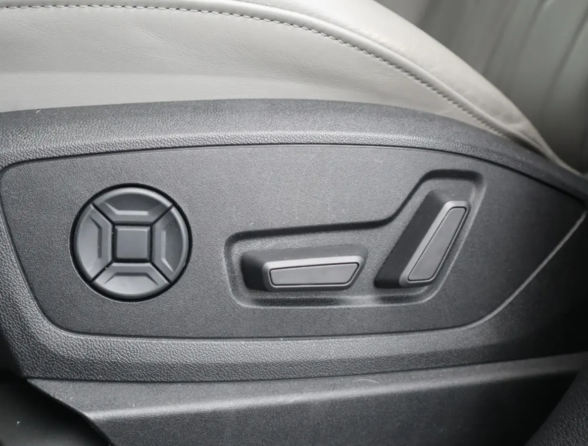 55 quattro advanced Pro Line Plus 95 kWh SOH 91% | Pano |  360 camera | HUD | Bang & Olufsen