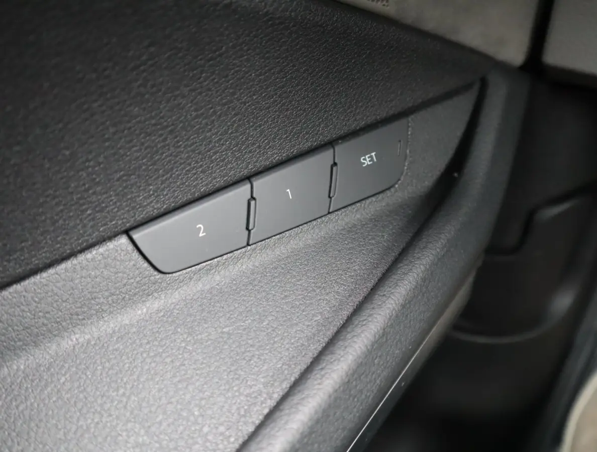 55 quattro advanced Pro Line Plus 95 kWh SOH 91% | Pano |  360 camera | HUD | Bang & Olufsen