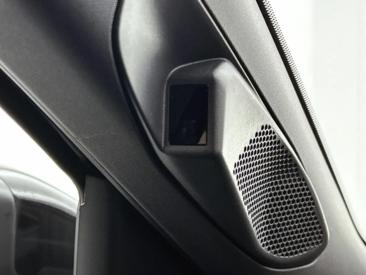 1.2 Hybrid 110pk Business Automaat | VOORRAAD VOORDEEL | Navigatie | Climate Control | Cruise Control | Parkeersensoren | LED | Apple Carplay/Android Auto |