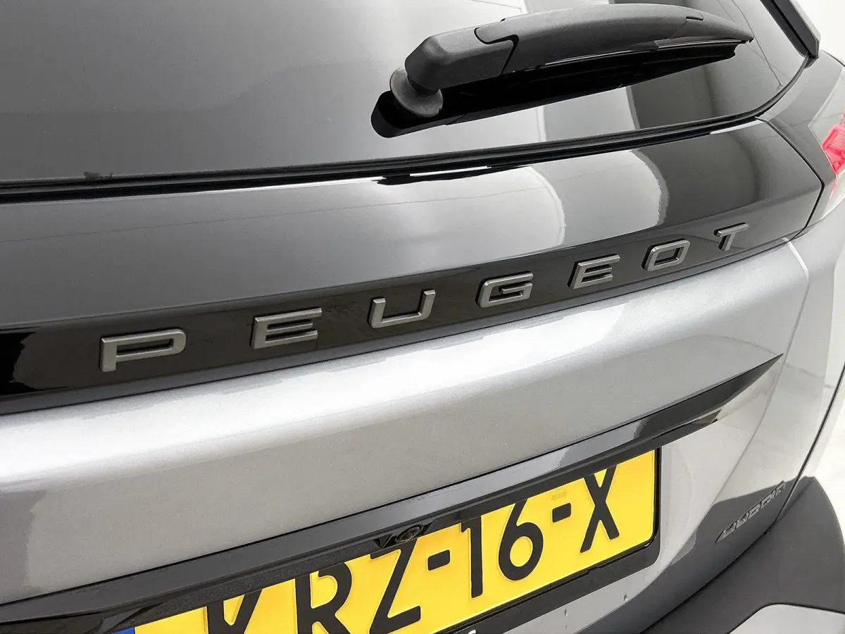 1.2 Hybrid 110pk Business Automaat | VOORRAAD VOORDEEL | Navigatie | Climate Control | Cruise Control | Parkeersensoren | LED | Apple Carplay/Android Auto |
