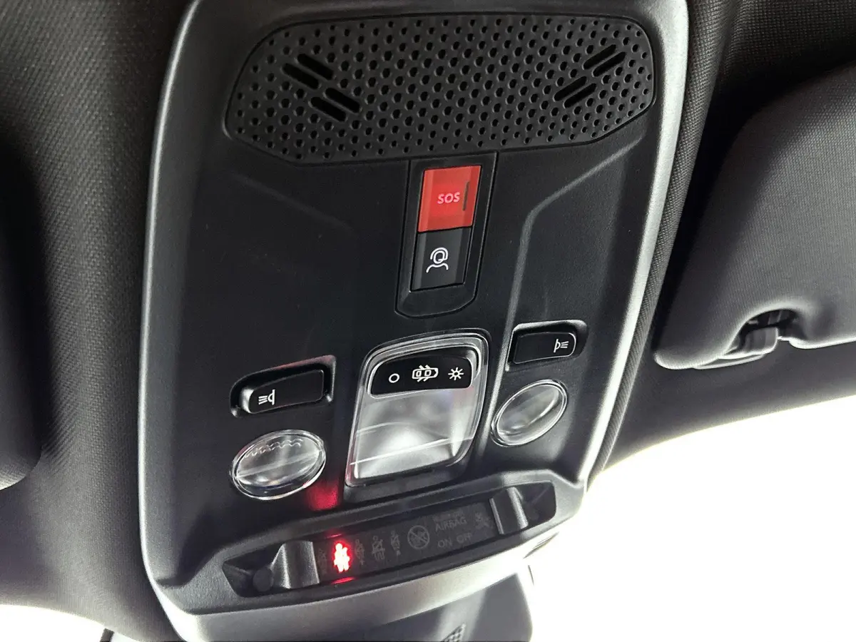 1.2 Hybrid 110pk Business Automaat | VOORRAAD VOORDEEL | Navigatie | Climate Control | Cruise Control | Parkeersensoren | LED | Apple Carplay/Android Auto |