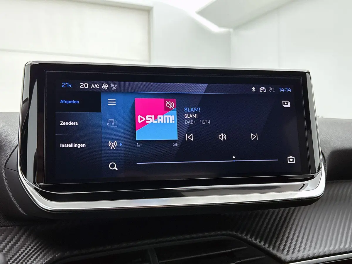 1.2 Hybrid 110pk Business Automaat | VOORRAAD VOORDEEL | Navigatie | Climate Control | Cruise Control | Parkeersensoren | LED | Apple Carplay/Android Auto |