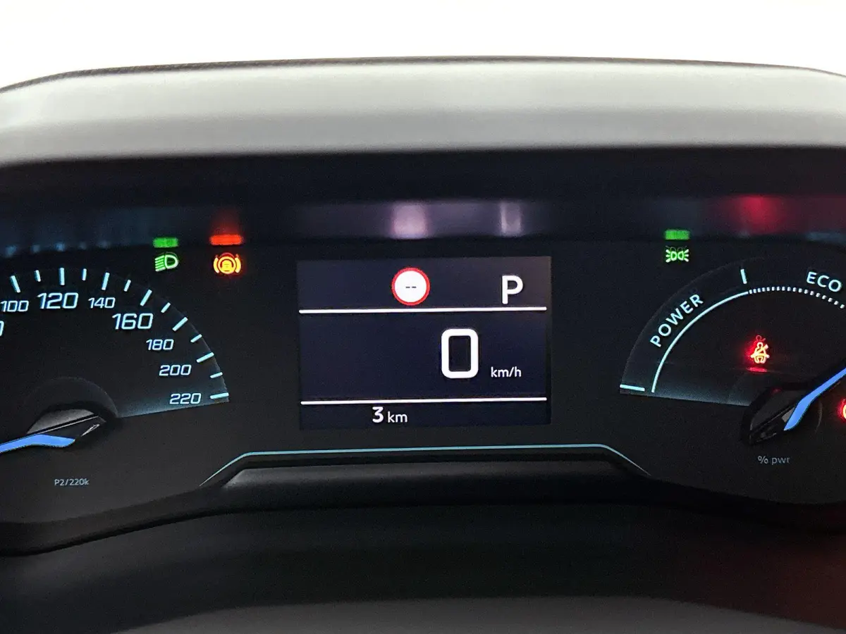 1.2 Hybrid 110pk Business Automaat | VOORRAAD VOORDEEL | Navigatie | Climate Control | Cruise Control | Parkeersensoren | LED | Apple Carplay/Android Auto |