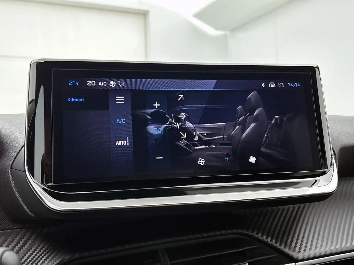 1.2 Hybrid 110pk Business Automaat | VOORRAAD VOORDEEL | Navigatie | Climate Control | Cruise Control | Parkeersensoren | LED | Apple Carplay/Android Auto |