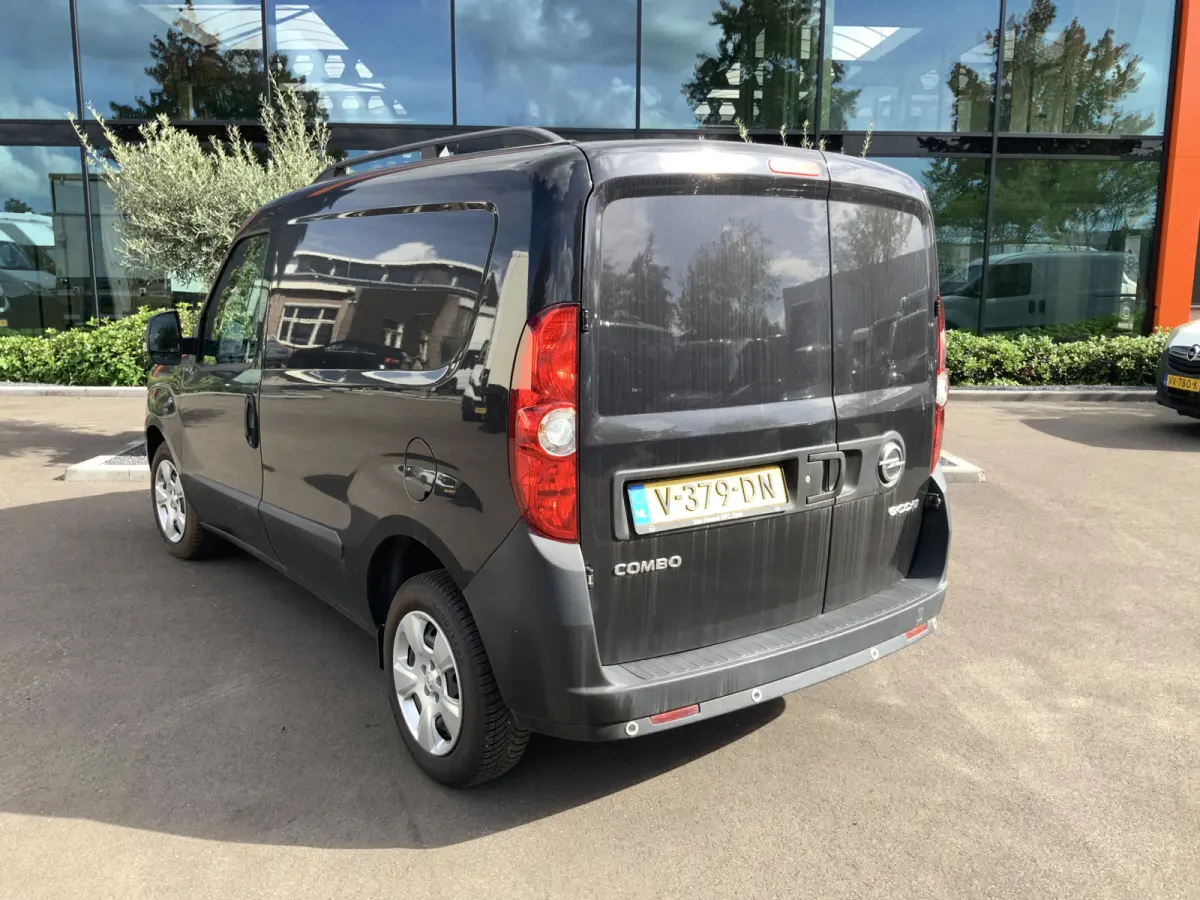 1.3 CDTi L1H1 Edition Airco 2 Zits Euro 6