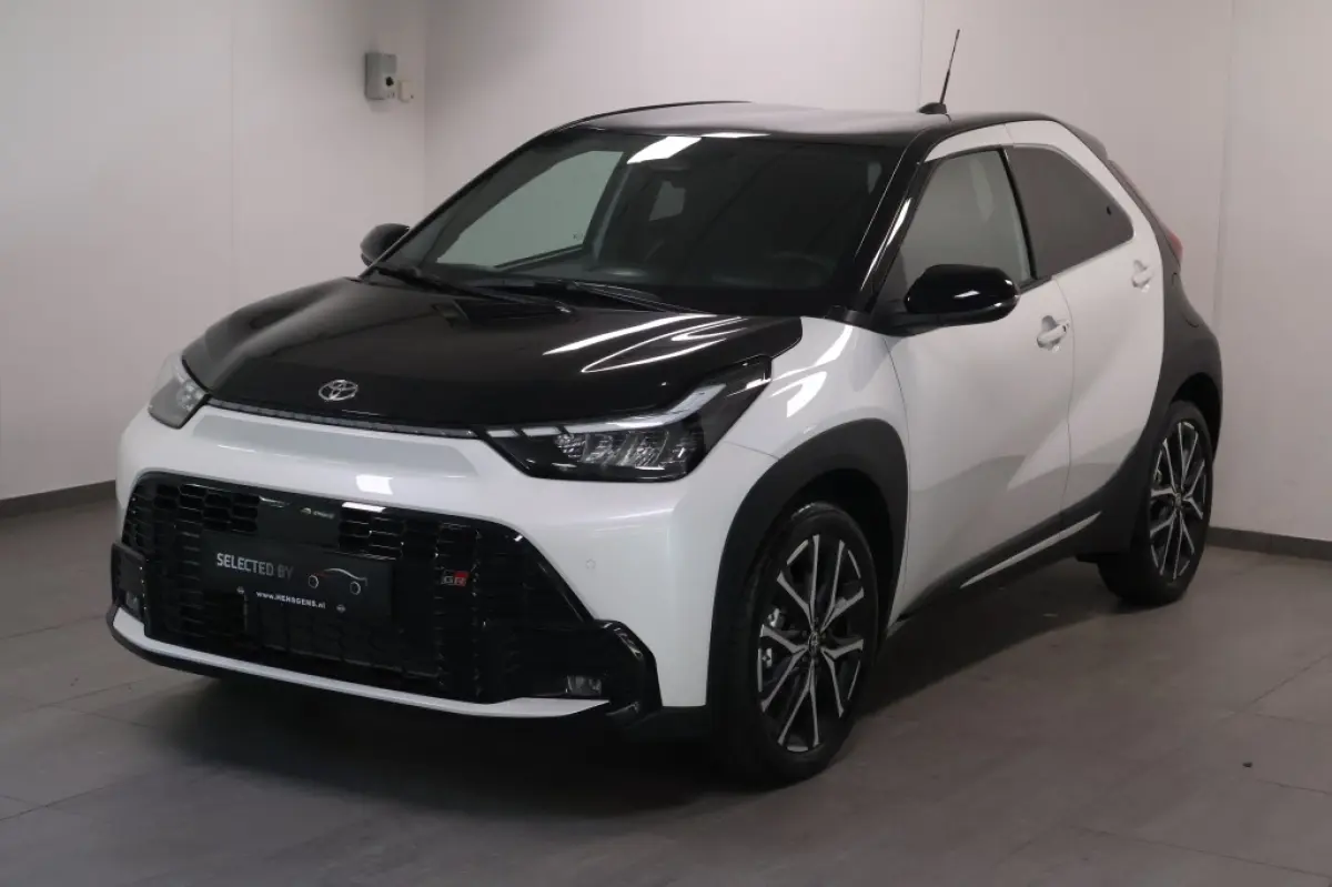 Hybrid 115 GR Sport | € 2.000 Voordeel
