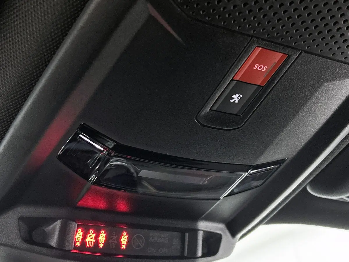 EV 136pk GT 50 kWh Automaat | Navigatie | Climate Control | Cruise Control | Camera | 18"LMV | LED | Keyless Start | Apple Carplay/Android Auto |