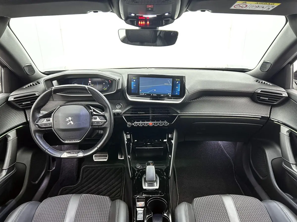 EV 136pk GT 50 kWh Automaat | Navigatie | Climate Control | Cruise Control | Camera | 18"LMV | LED | Keyless Start | Apple Carplay/Android Auto |