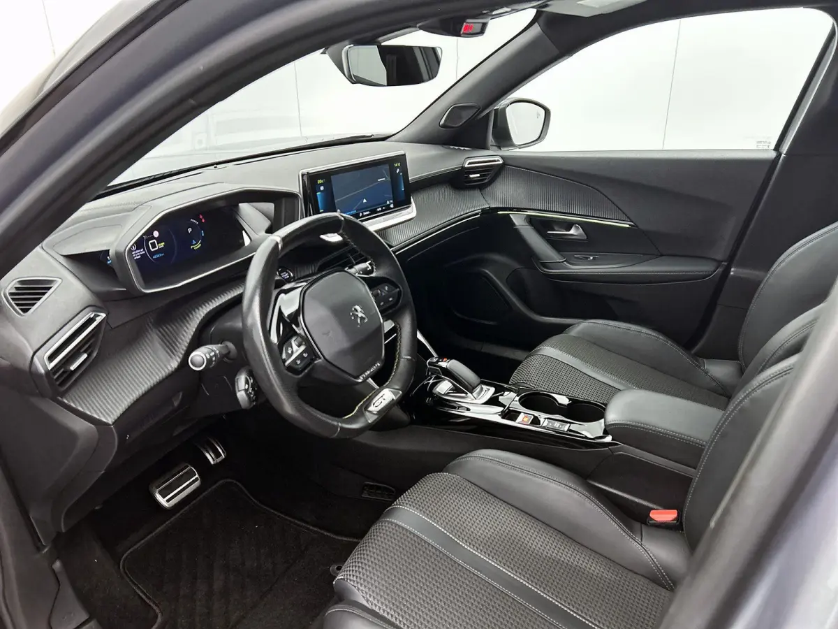 EV 136pk GT 50 kWh Automaat | Navigatie | Climate Control | Cruise Control | Camera | 18"LMV | LED | Keyless Start | Apple Carplay/Android Auto |