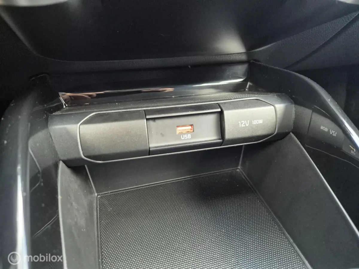 1.0 T-GDi MHEV DynamicLine, Camera, Carplay, NAP!