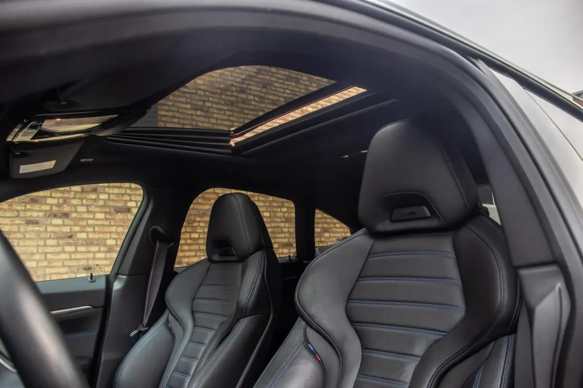 M50 High Executive 84 kWh, BTW, Origineel NL, SOH 97%