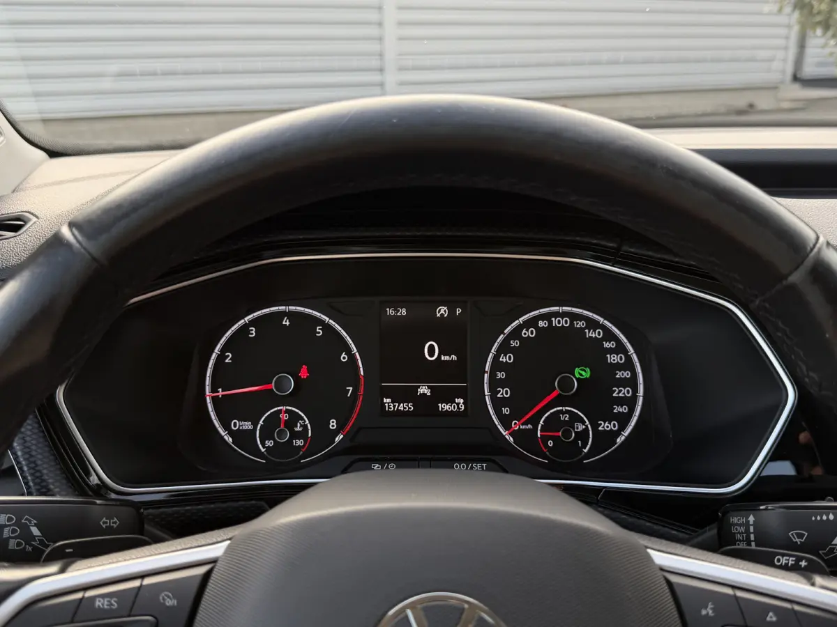 1.0 TSI DSG United ACC|Carplay|PDC|Lineast Zilver