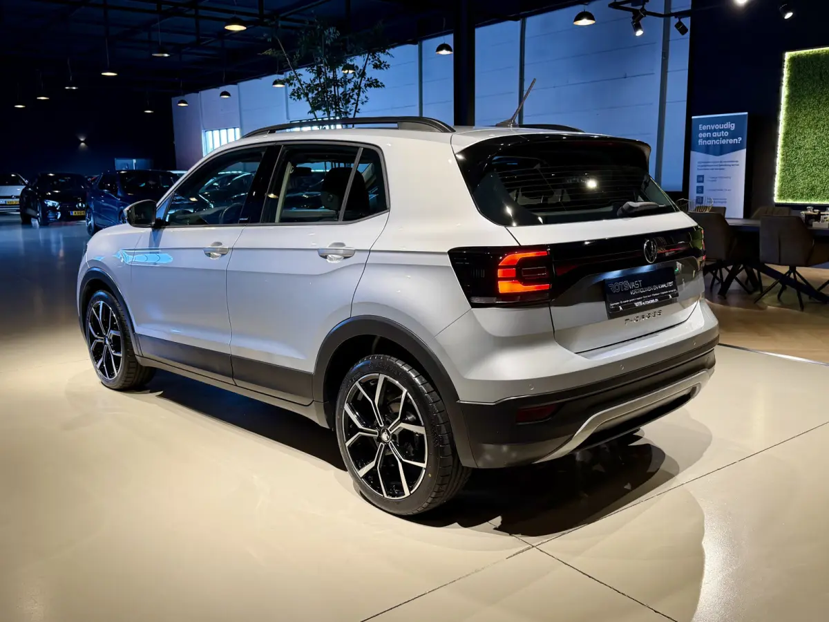 1.0 TSI DSG United ACC|Carplay|PDC|Lineast Zilver