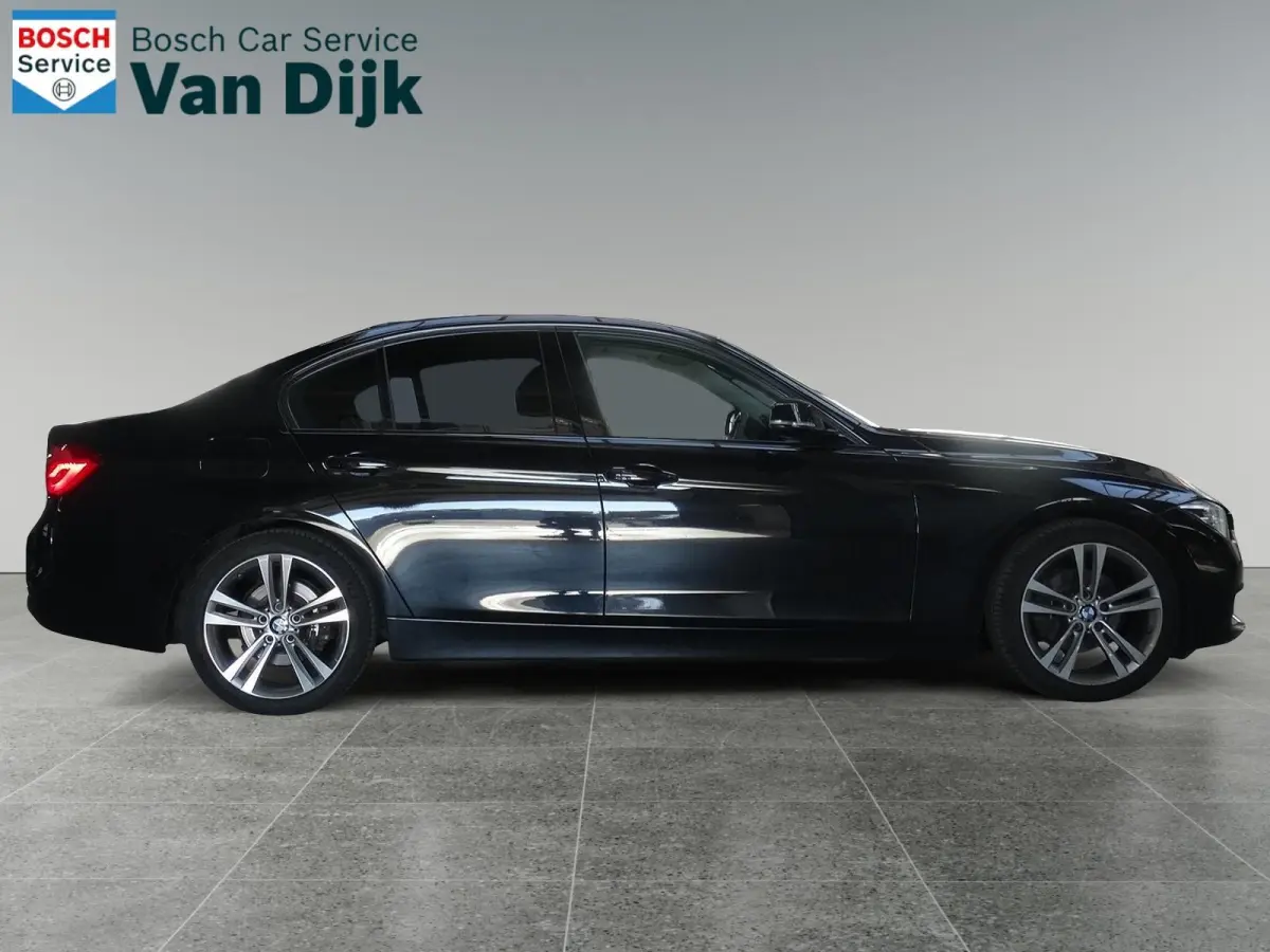 320i Edition Luxury Line Purity Executive