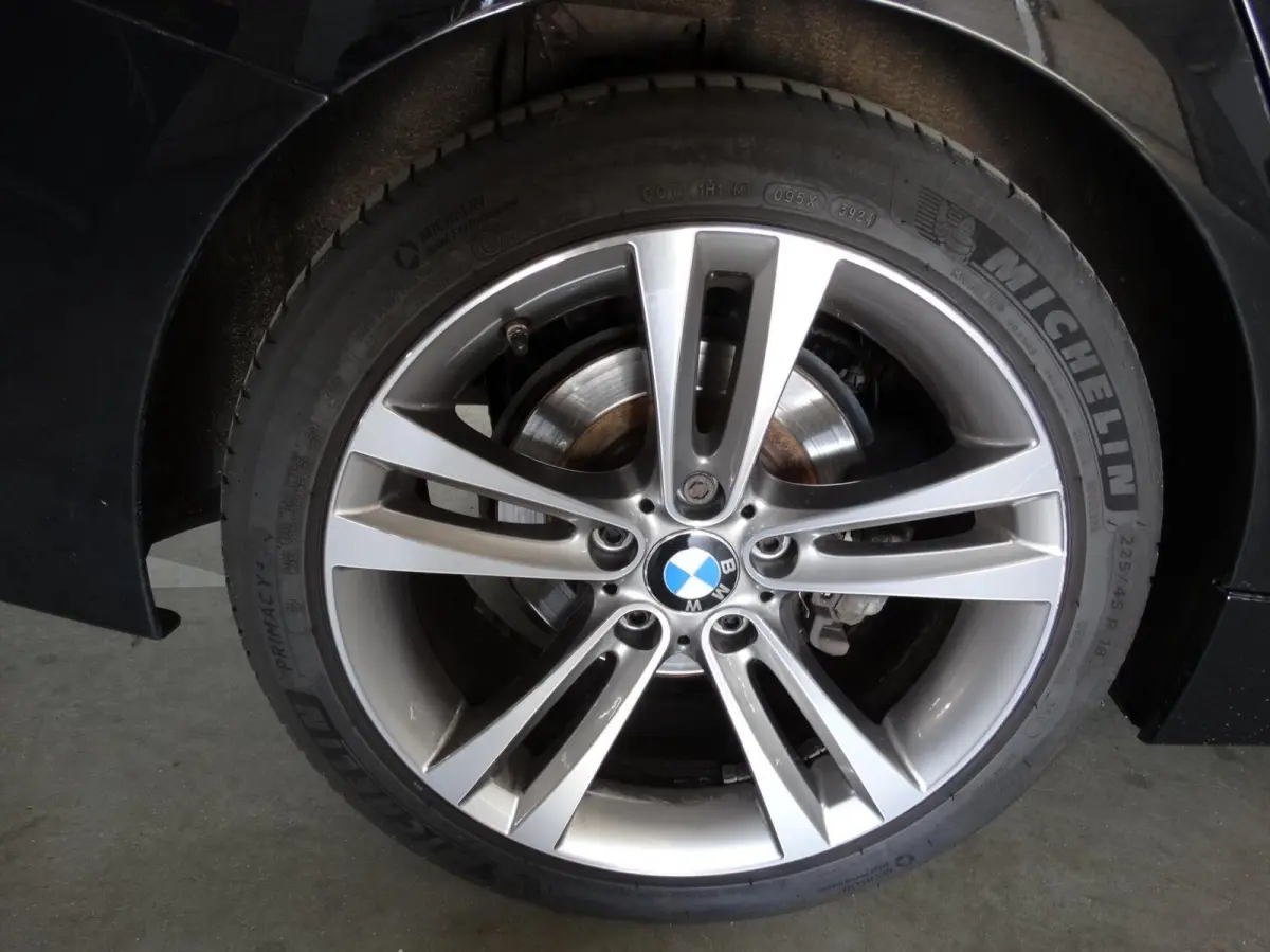 320i Edition Luxury Line Purity Executive