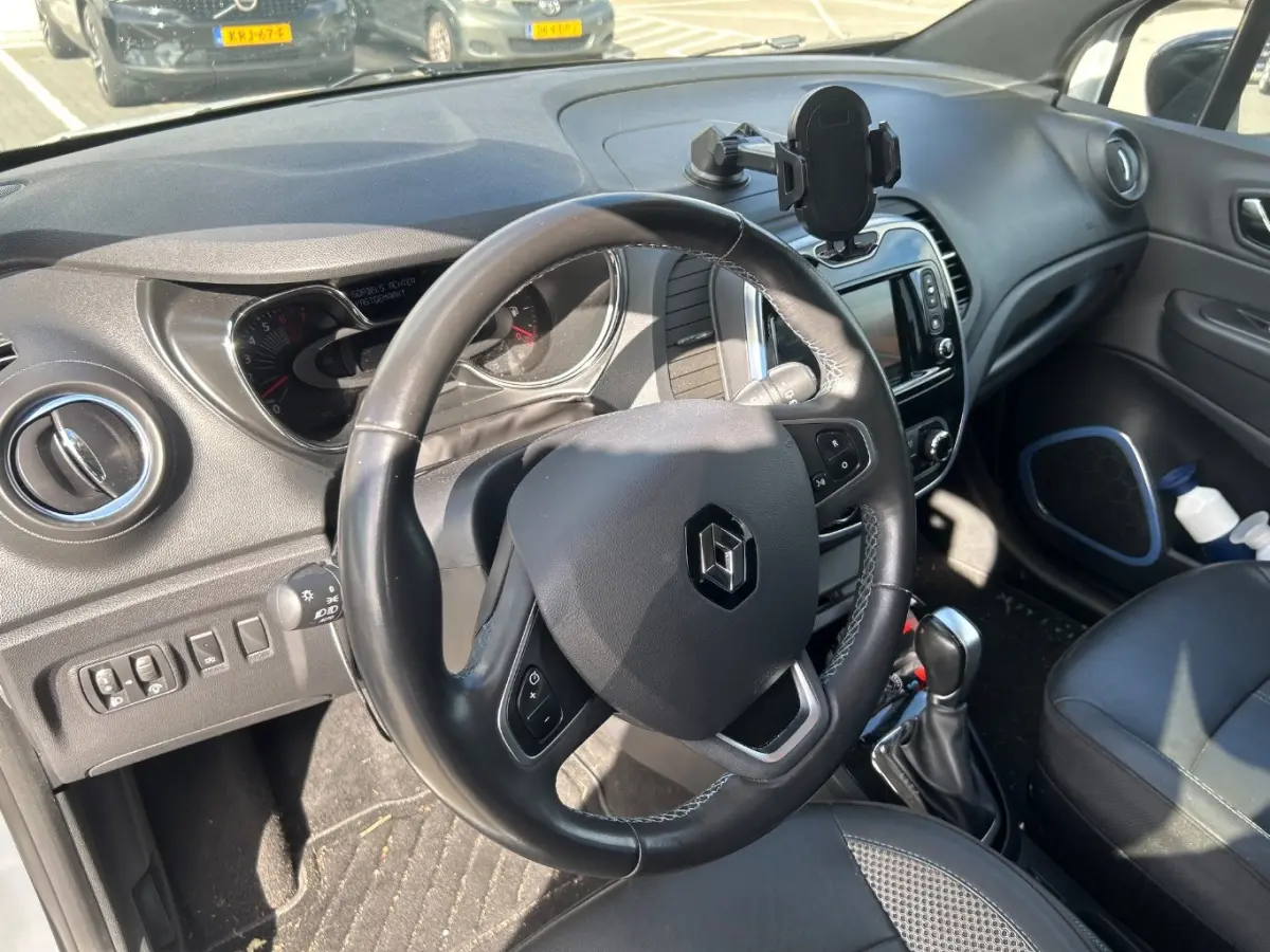 1.2 TCe Wave Automaat! | Camera | Cruise | LMV | Bluetooth | Navigatie! | Leder/Stof | PDC  | Achteruitrijcamera | Afwijkende dakkleur | Airco (automatisch)