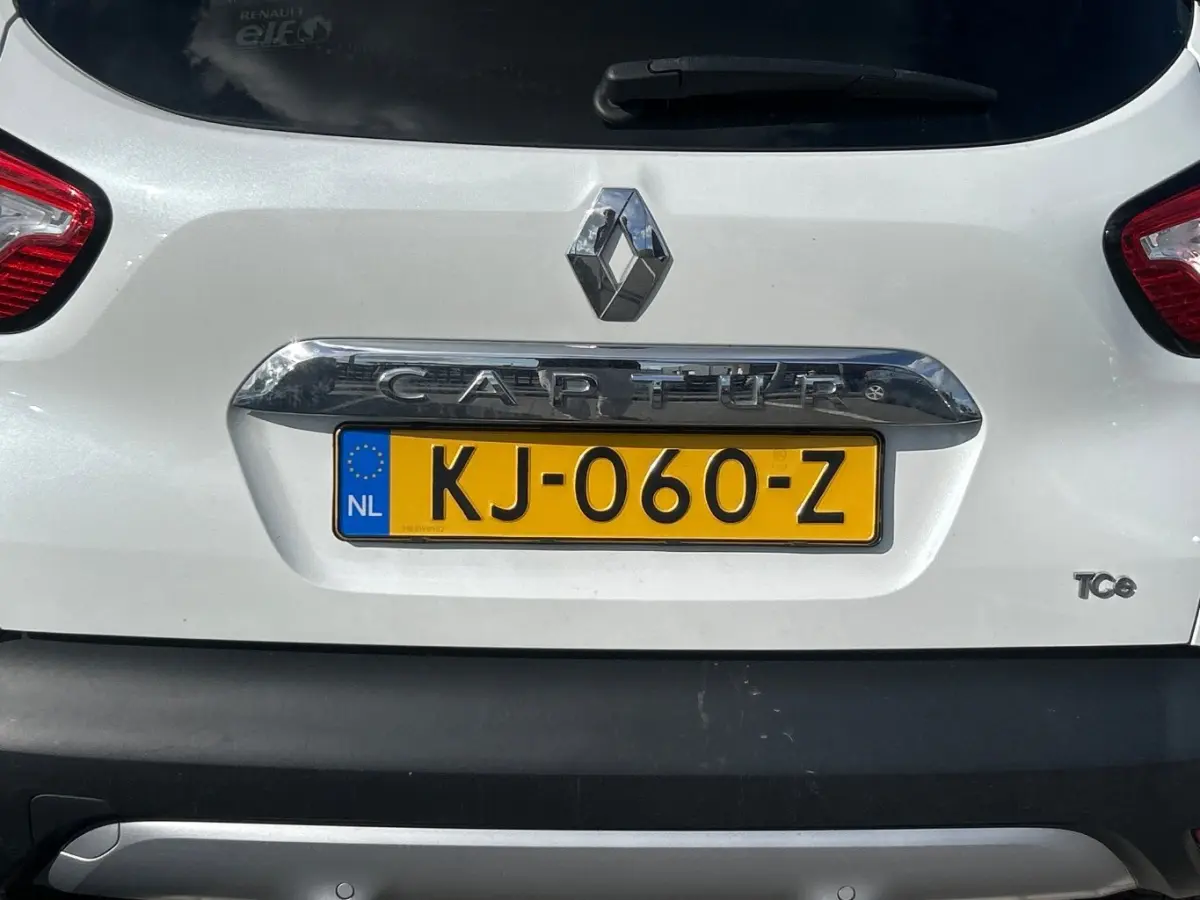 1.2 TCe Wave Automaat! | Camera | Cruise | LMV | Bluetooth | Navigatie! | Leder/Stof | PDC  | Achteruitrijcamera | Afwijkende dakkleur | Airco (automatisch)